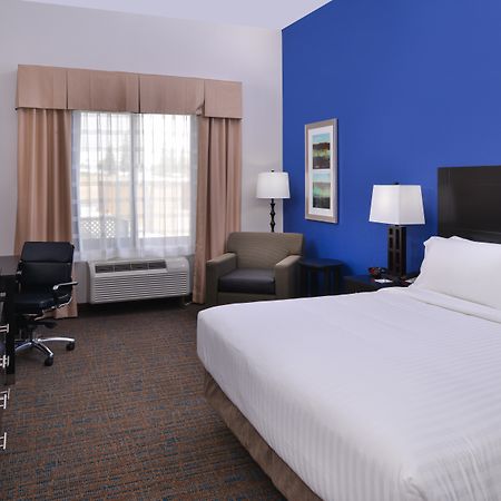 Holiday Inn Express & Suites Bakersfield Airport By Ihg Exterior foto